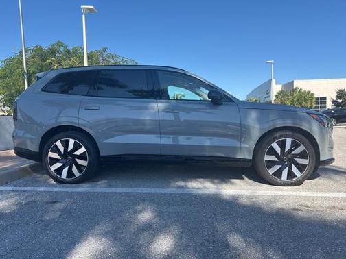 2025 Volvo EX90 Twin Motor Ultra