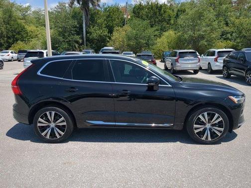 2023 Volvo XC60 B5 Plus Bright Theme