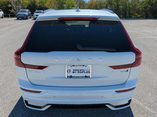 2026 Volvo XC60 B5 Plus