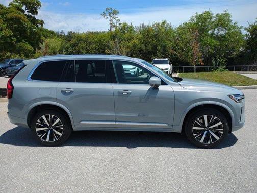 Metallic 2026 Volvo XC90 Plug-In Hybrid T8 Core