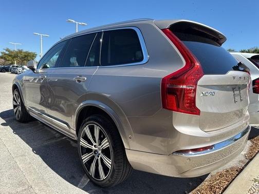 2025 Volvo XC90 B6 Ultra