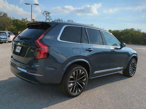 2026 Volvo XC90 B6 Plus 7-Seater