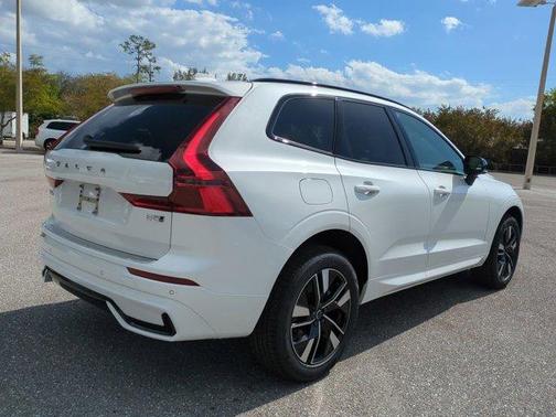 2026 Volvo XC60 B5 Core