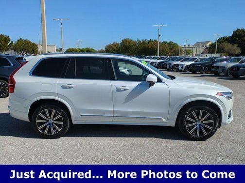 2025 Volvo XC90 B6 Plus 7-Seater