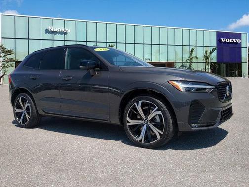 2022 Volvo XC60 B6 R-Design