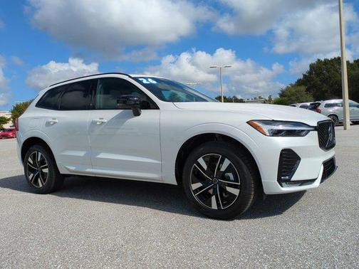 2026 Volvo XC60 B5 Core