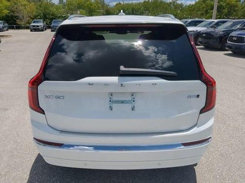 2026 Volvo XC90 B5 Plus 7-Seater