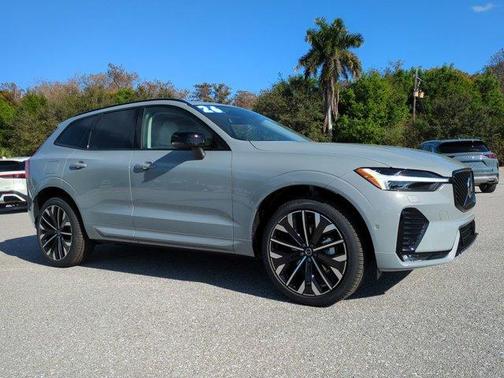 2026 Volvo XC60 B5 Ultra