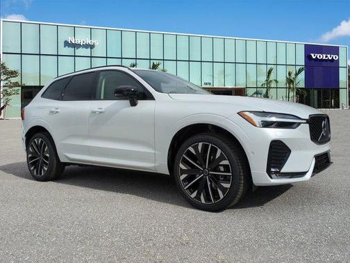 2026 Volvo XC60 B5 Ultra