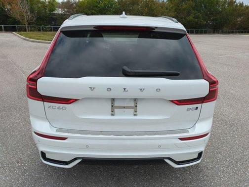 2026 Volvo XC60 B5 Ultra