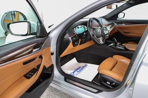 2019 BMW 530 xDrive