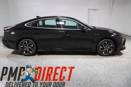Onyx Black 2024 Hyundai SONATA SEL