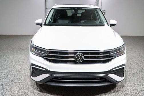 White 2022 Volkswagen Tiguan 2.0T SE 4MOTION