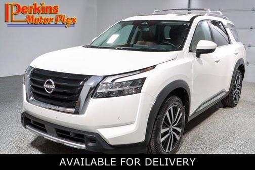 2023 Nissan Pathfinder Platinum FWD