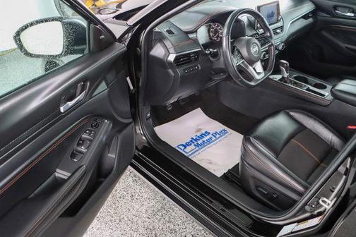 2021 Nissan Altima SR FWD