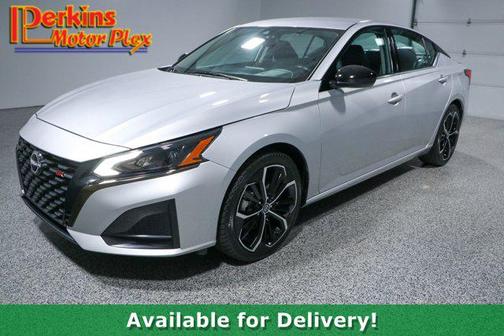 2023 Nissan Altima SR FWD
