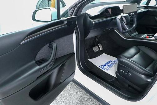 2022 Tesla Model X Plaid