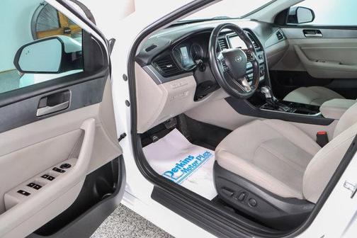 2018 Hyundai SONATA SEL