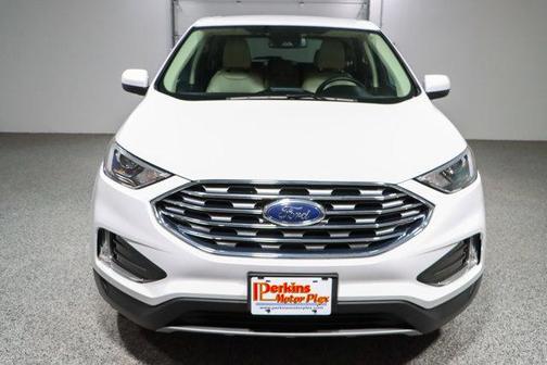 White 2022 Ford Edge SEL