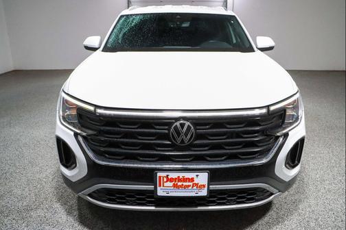 Pure White 2024 Volkswagen Atlas Cross Sport 2.0T SE w/Technology