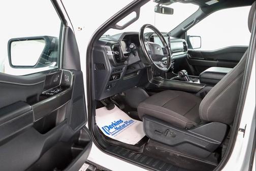 Oxford White 2023 Ford F-150 XLT