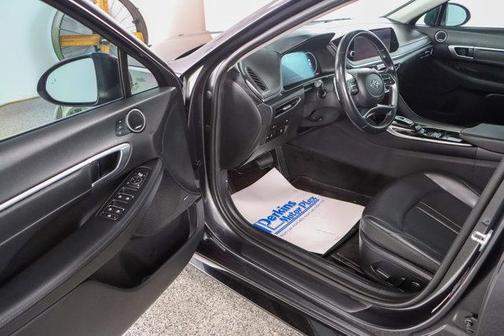 2020 Hyundai SONATA Limited