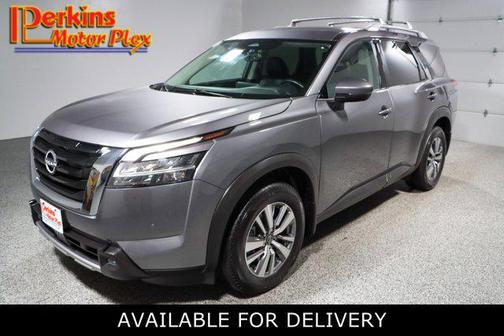 2022 Nissan Pathfinder SL 4WD