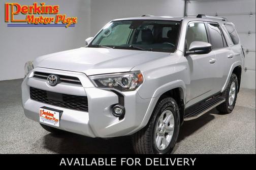 Classic Silver Metallic 2021 Toyota 4Runner SR5