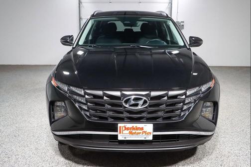 Black Pearl 2024 Hyundai TUCSON SEL
