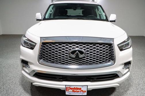 2022 INFINITI QX80 Luxe