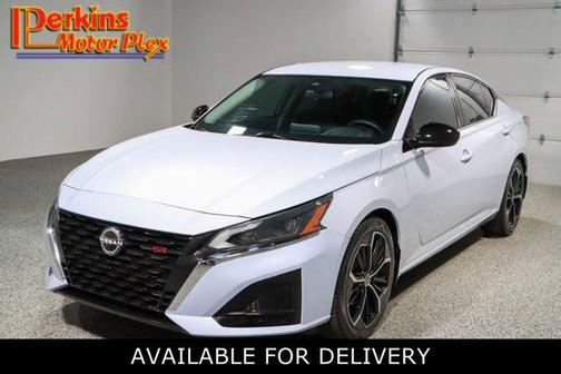 2023 Nissan Altima SR FWD