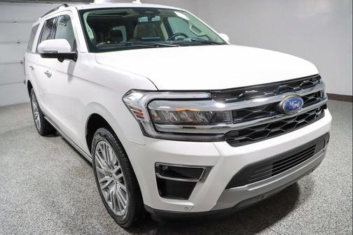 Star White Metallic Tri-Coat 2024 Ford Expedition Limited