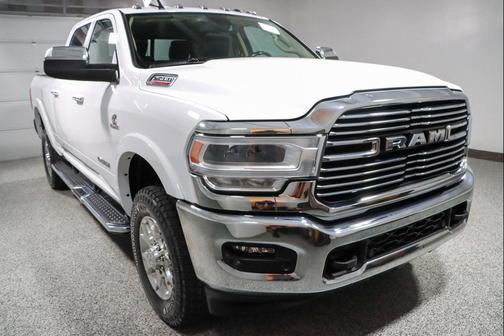 Bright White Clearcoat 2020 RAM 2500 Laramie Crew Cab 4x4 6'4' Box