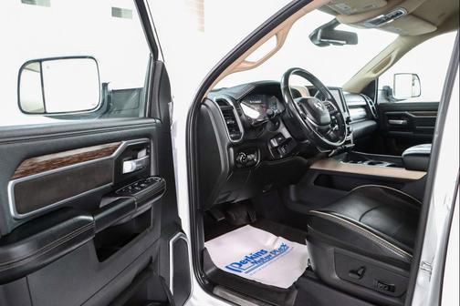 Bright White Clearcoat 2020 RAM 2500 Laramie Crew Cab 4x4 6'4' Box