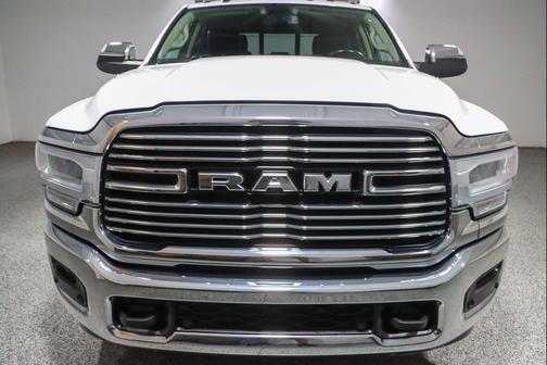 Bright White Clearcoat 2020 RAM 2500 Laramie Crew Cab 4x4 6'4' Box