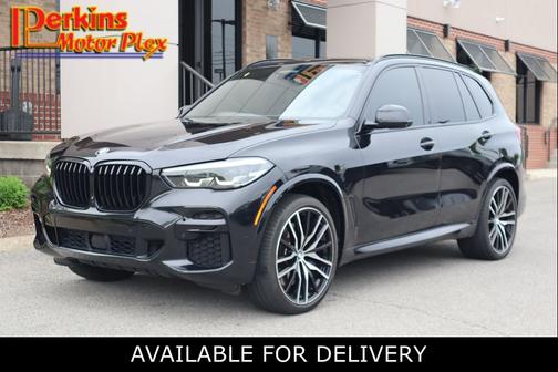 Black Sapphire Metallic 2022 BMW X5 M50i