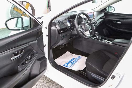 WHITE 2024 Nissan Sentra SV