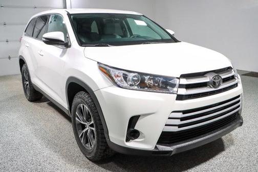 2019 Toyota Highlander LE I4