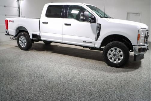 Oxford White 2023 Ford F-250 XLT