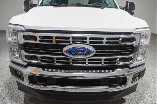 Oxford White 2023 Ford F-250 XLT