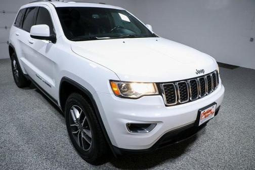 2020 Jeep Grand Cherokee Laredo