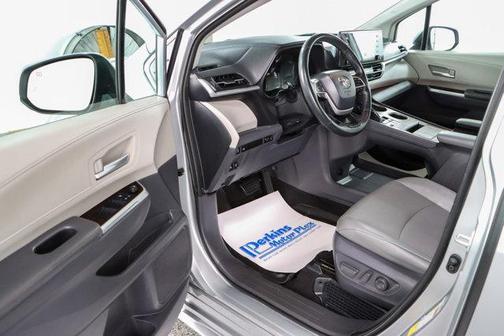 2021 Toyota Sienna XLE 7 Passenger