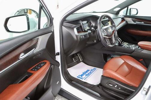 2023 Cadillac XT5 Sport