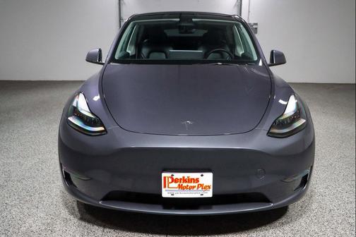 Gray 2023 Tesla Model Y Performance Dual Motor All-Wheel Drive