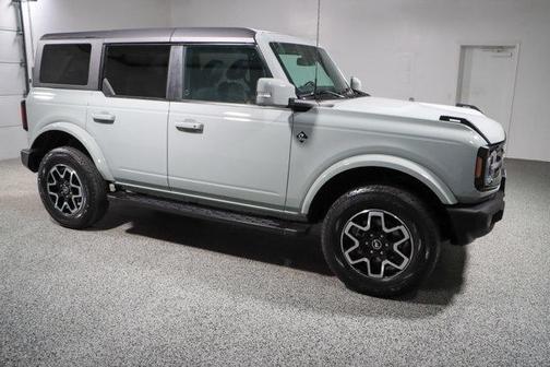 Gray 2023 Ford Bronco Outer Banks
