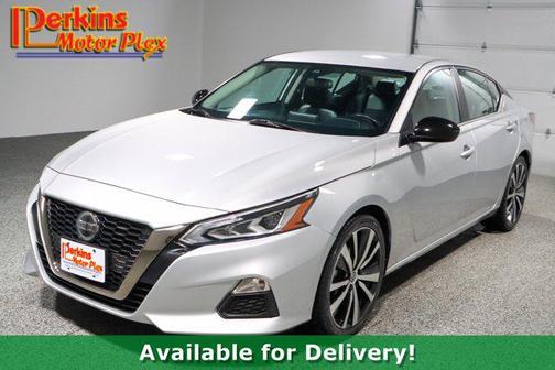2022 Nissan Altima SR FWD