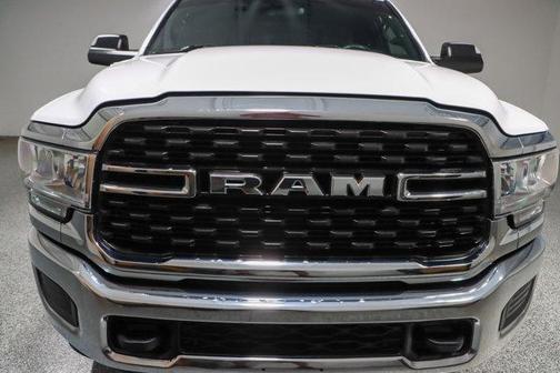2022 RAM 2500 Big Horn Crew Cab 4x4 6'4' Box