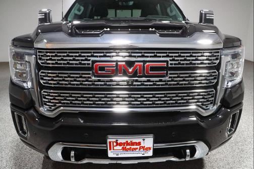 Black 2021 GMC Sierra 2500 Denali