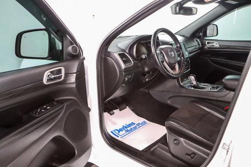 2022 Jeep Grand Cherokee Laredo