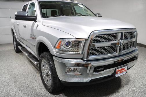 2018 RAM 2500 Laramie Crew Cab 4x4 6'4' Box